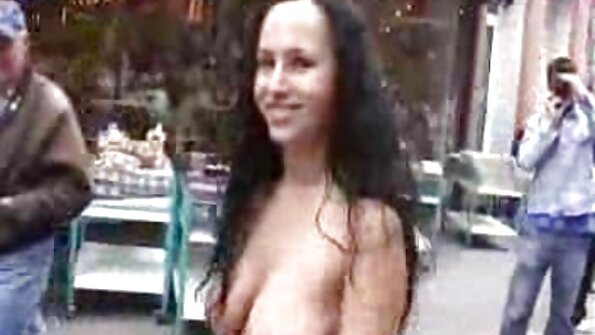 Valentina Nappi é uma puma vídeo pornô anal com tesão e peitos lindos