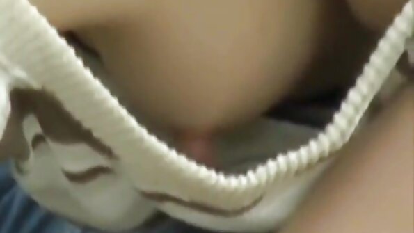 Puta morena transando com médico é flagrada na câmera ver vídeos pornô anal